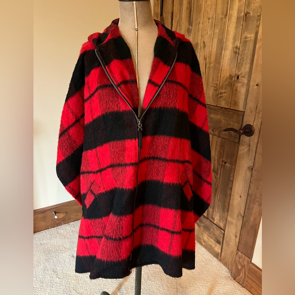 Buffalo check cape